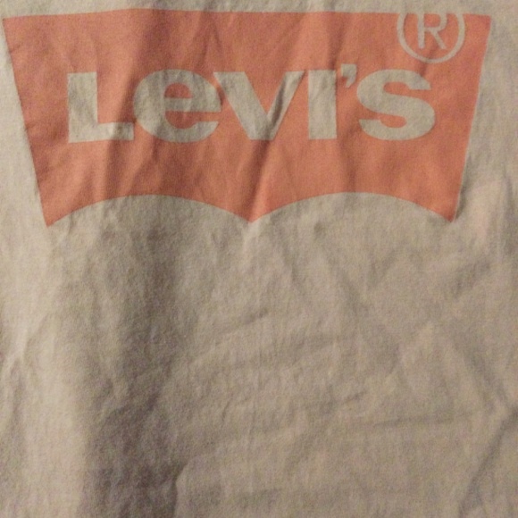 Never worn girls Levi’s  tees - Picture 2 of 3